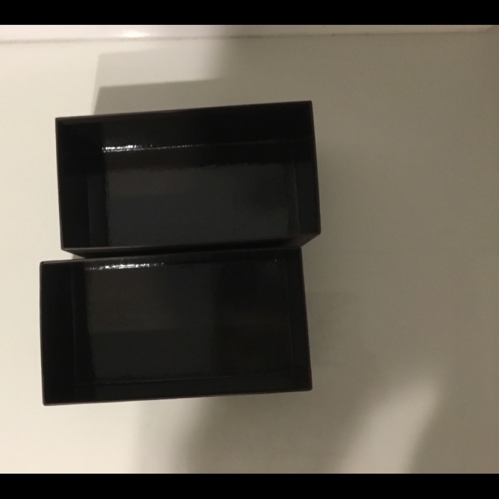 Tom Ford Sunglasses Box - Picture 2 of 2